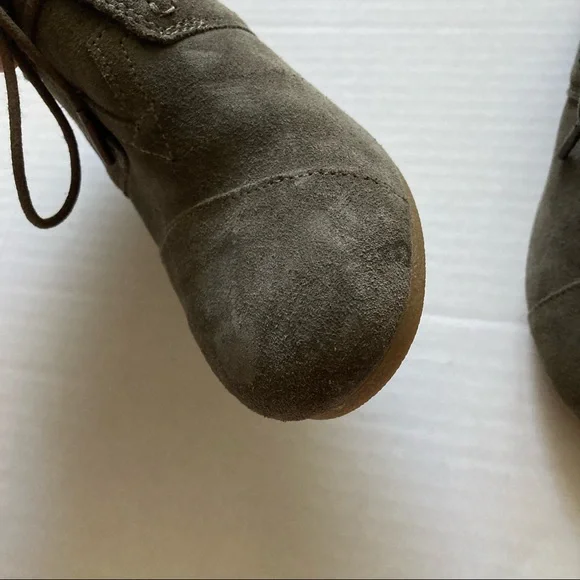 Toms Lace Up Wedge Booties Green/Gray 9.5 - Picture 6 of 10